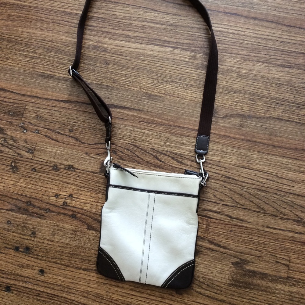 🚚 MOVING SALE 50% OFF: Coach Leather Crossbody